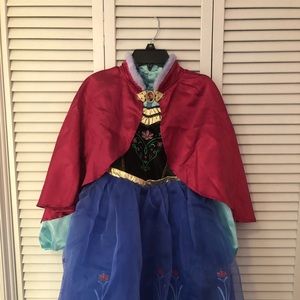 🧡🖤🧡🖤 Disney Anna Costume with Detachable Cape